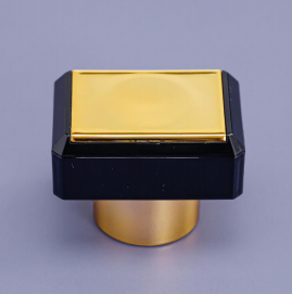 SPECIFICATION NOT SHOWN perfume bottle cap reference